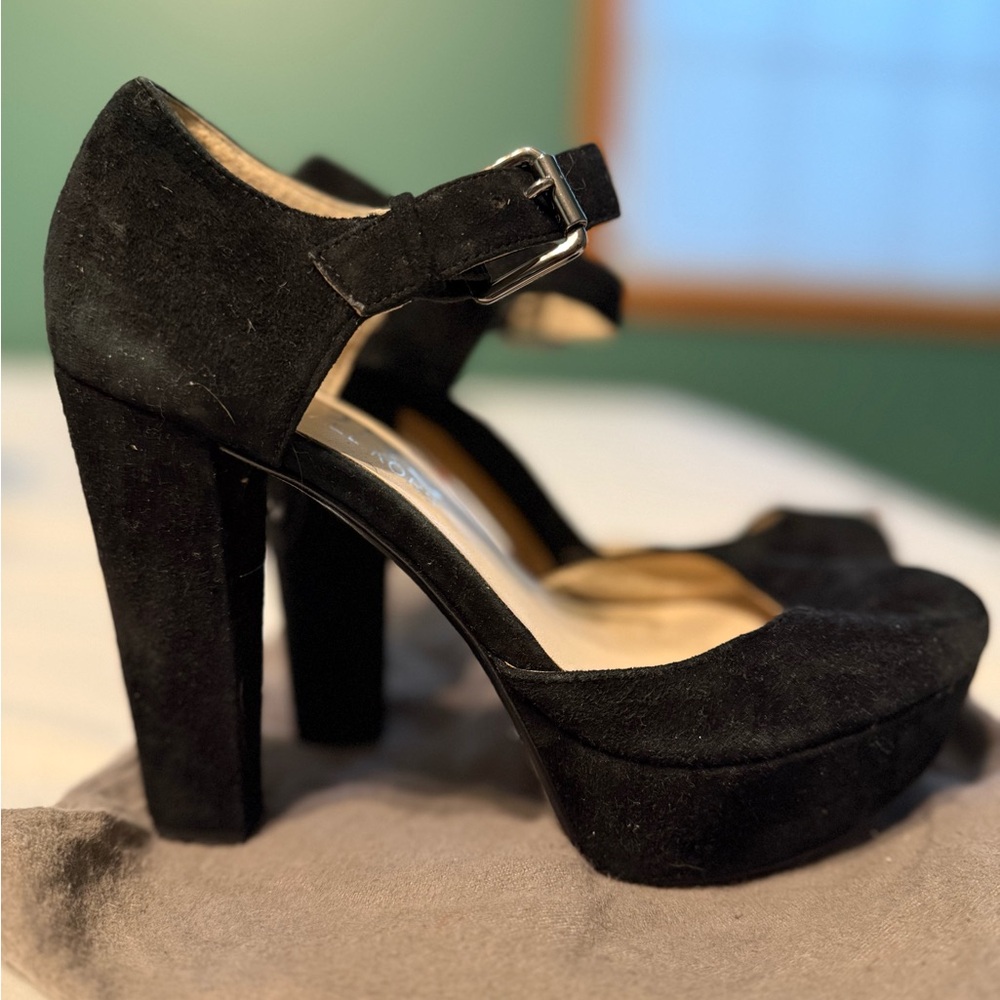 Michael KORS suede Mary Jane’s